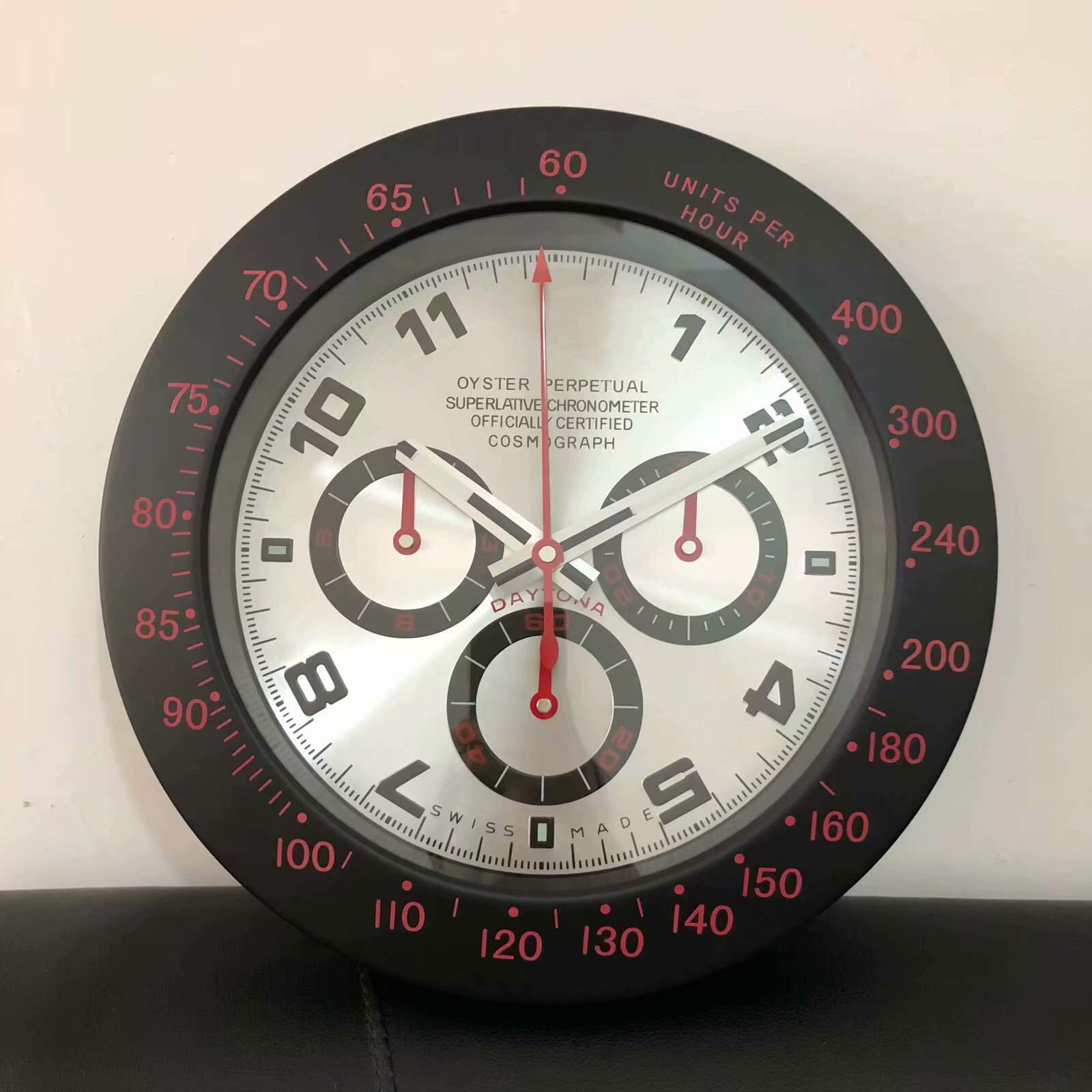 Biggest Wall Clocks Red-Black Case - Click Image to Close